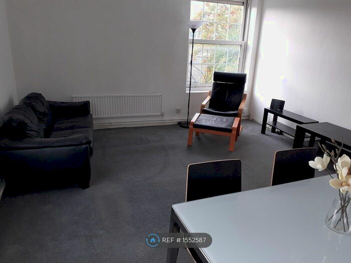 2 Bedroom Flat To Rent In Grace House, London, SE11