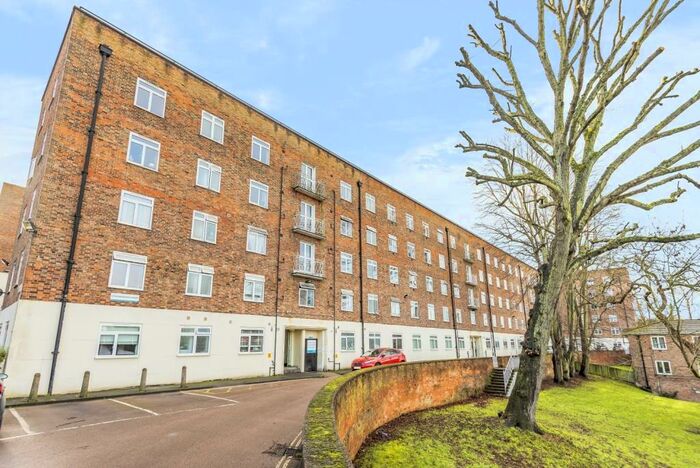 3 Bedroom Flat To Rent In Sydenham Hill Forest Hill, SE23