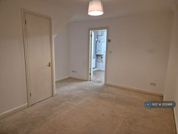 2 Bedroom Terraced House To Rent In Hayes Road, Greenhithe, DA9