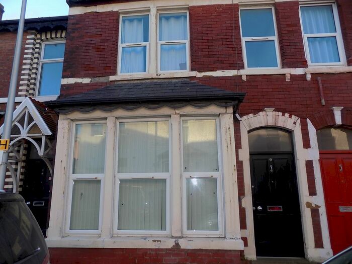 2 Bedroom Flat To Rent In Hill Street, Blackpool, FY4