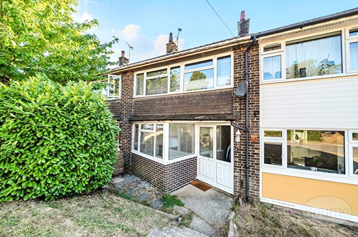 3 Bedroom Detached House For Sale In Parsonage Estate, Rogate, Petersfield, West Sussex, GU31