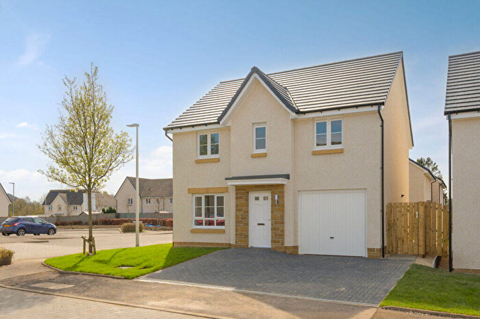 4 Bedroom Detached House For Sale In Riverway Place, Stirling, FK8