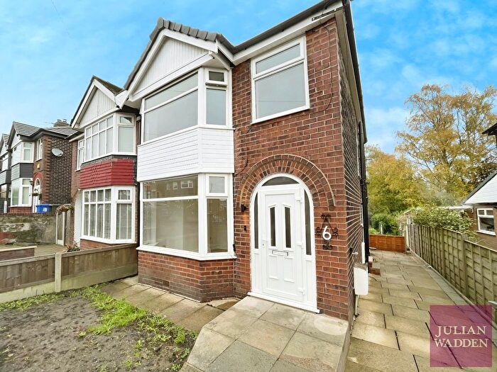 3 Bedroom Semi-Detached House To Rent In Lydgate Road, Droylsden, Greater Manchester, M43