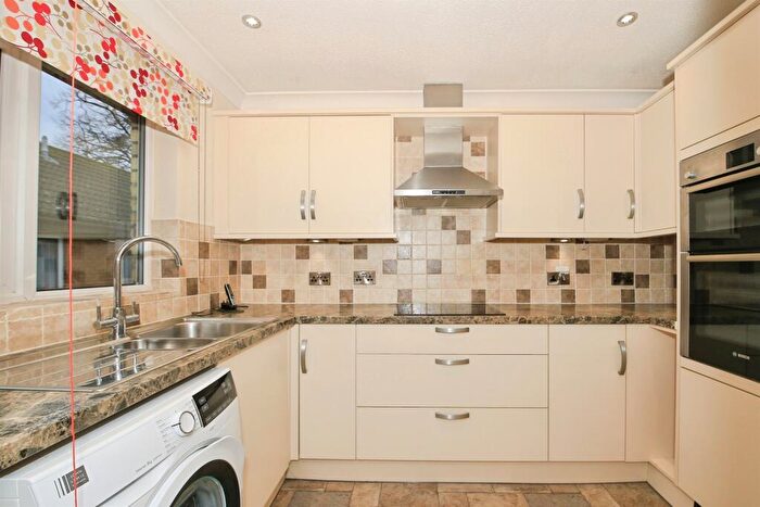 2 Bedroom Terraced Bungalow For Sale In Kimbolton Court, Peterborough, PE1