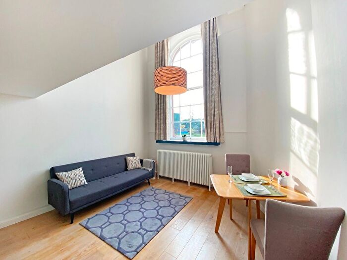 1 Bedroom Flat To Rent In Flat, Mcdonald Road, Broughton, Edinburgh, EH7