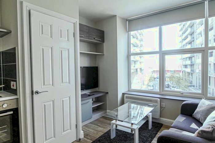 Studio To Rent In Blackfriars Road, Salford, M3