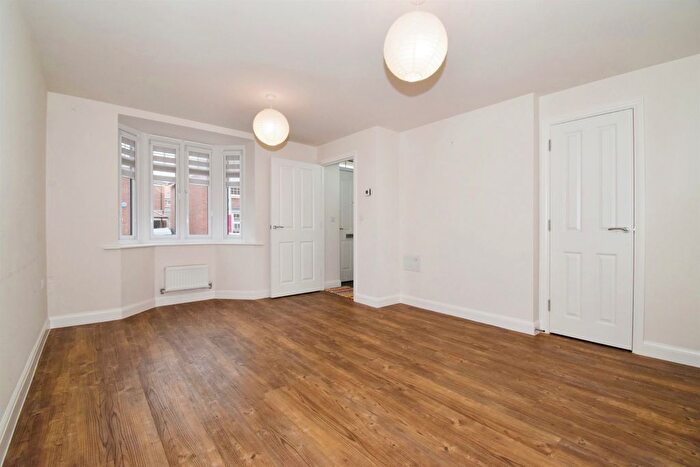 3 Bedroom End Of Terrace House For Sale In Mould Pen, Wigston, LE18
