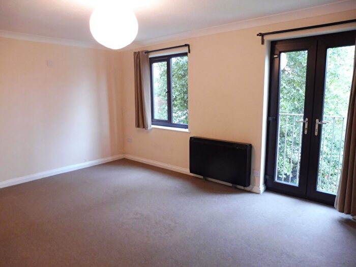 Studio To Rent In Court, Banister Road, Southampton, SO15