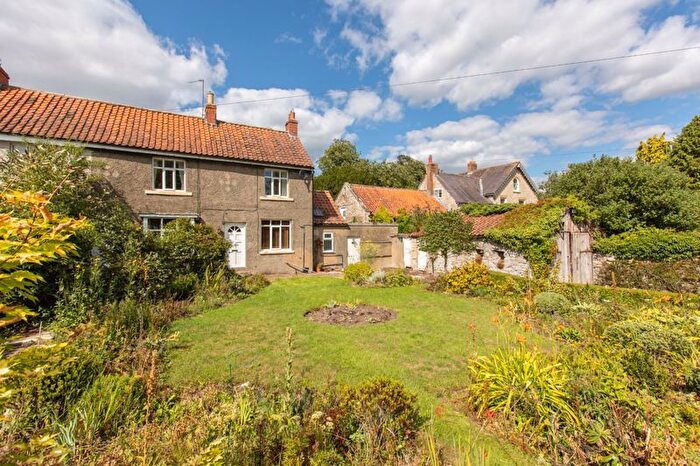 3 Bedroom Semi-detached House For Sale In Friars Hill, Sinnington, YO62