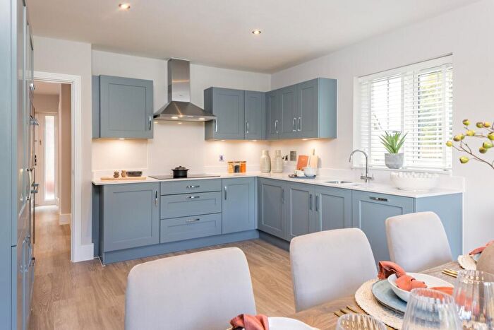 3 Bedroom Detached Bungalow For Sale In Ringwood Road, Alderholt, Fordingbridge, SP6