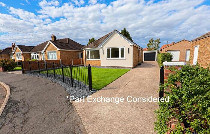 2 Bedroom Detached Bungalow For Sale In Parkhill Road, Barnby Dun, Doncaster, DN3