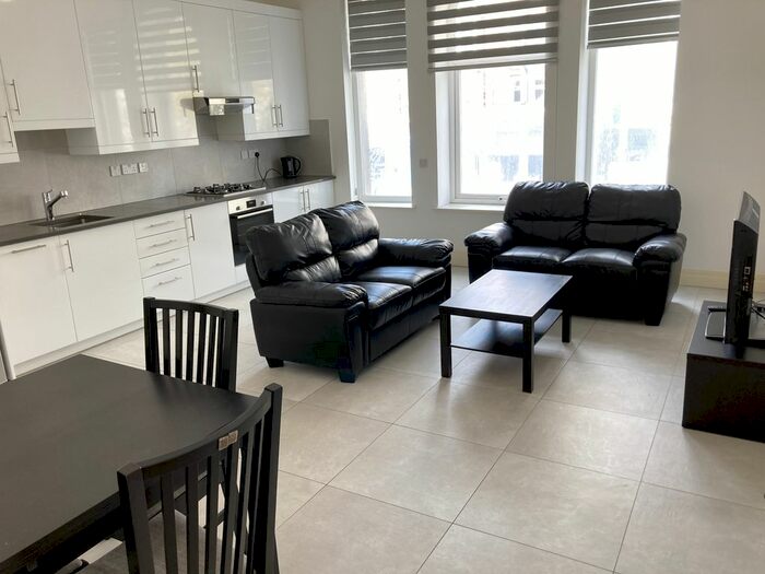 1 Bedroom Flat To Rent In Opposite Dickens Yard Area, Ealing Broadway, W5