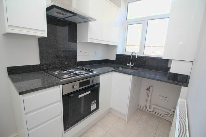 1 Bedroom Flat To Rent In Cliftonville Avenue, Margate, Kent, CT9