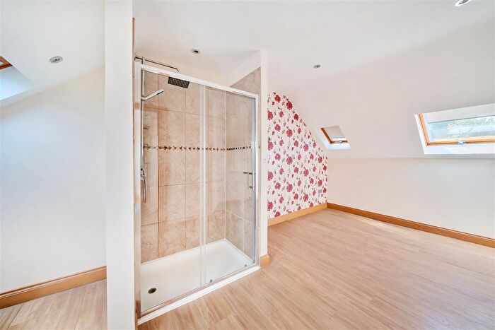 3 Bedroom End Of Terrace House For Sale In Redbridge Farm, Dolmans Hill, Lytchett Matravers, BH16