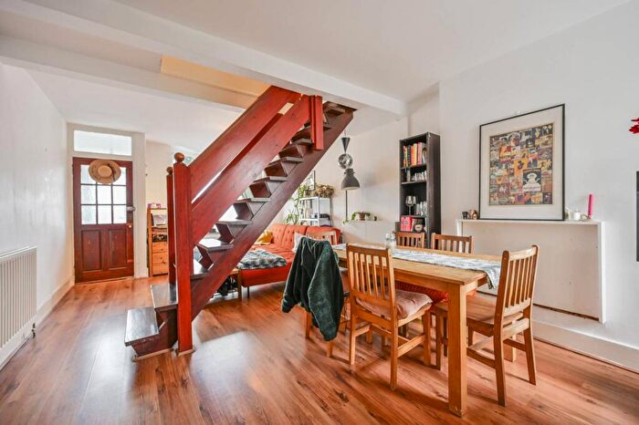 2 Bedroom Terraced House To Rent In Hamilton Road, Walthamstow, London, E17