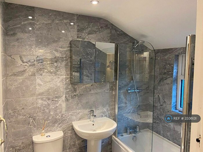 3 Bedroom Terraced House To Rent In Edmund Road, Southsea, PO4