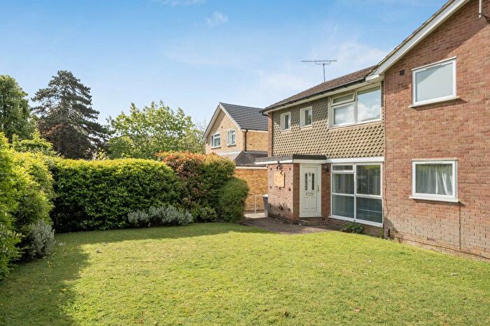 1 Bedroom Flat For Sale In Bycullah Road, Enfield, EN2