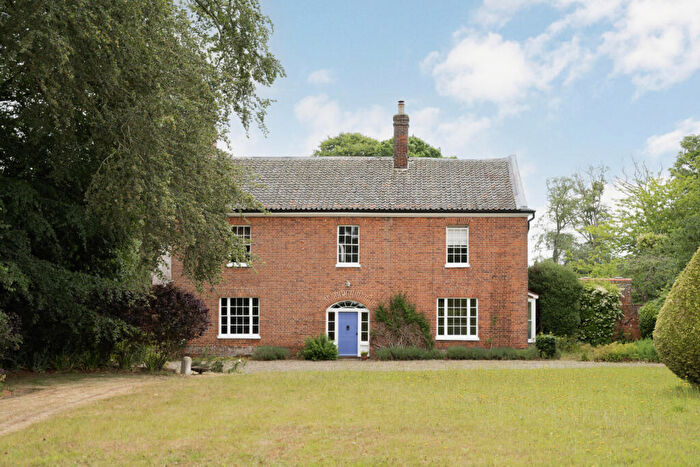 4 Bedroom Detached House For Sale In Spratts Green, Aylsham, Norwich, Norfolk, NR11