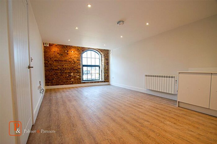 1 Bedroom Apartment To Rent In Maponite Buildings, Hawkins Road, Colchester, Essex, CO2