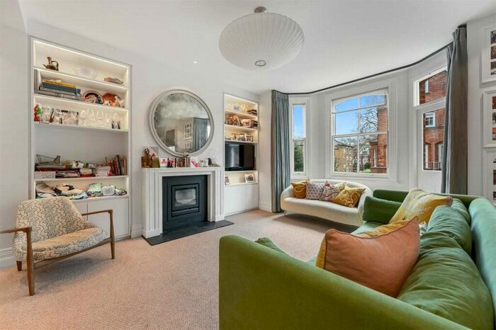 3 Bedroom Flat To Rent In Stafford Mansions, Haarlem Road, London, W14