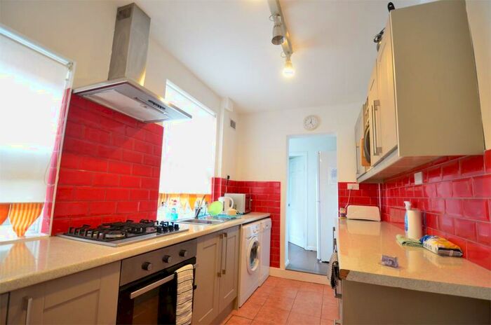 4 Bedroom Terraced House To Rent In Warwards Lane, Selly Oak, Birmingham, B29