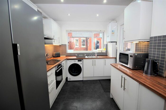 6 Bedroom Terraced House To Rent In Hunters Road, Spital Tongues, Newcastle Upon Tyne, NE2