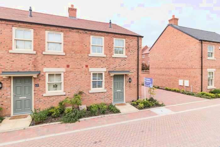 2 Bedroom End Of Terrace House To Rent In Flanders Close, Bicester, OX26