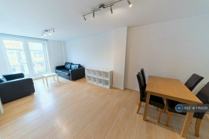 2 Bedroom Flat To Rent In Mowlem Street, London, E2