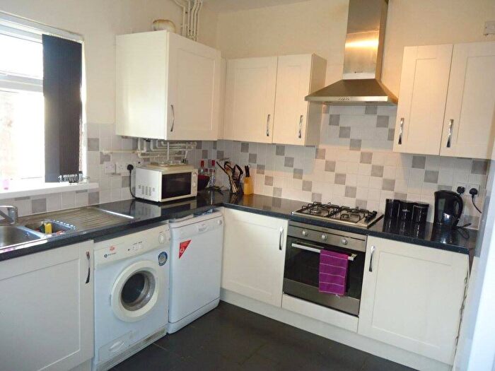 5 Bedroom House To Rent In Mackintosh Place, Roath, Cardiff, CF24