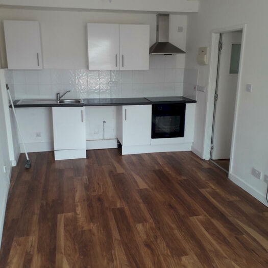 2 Bedroom Apartment To Rent In Littlemoor Road, Pudsey, West Yorkshire, LS28