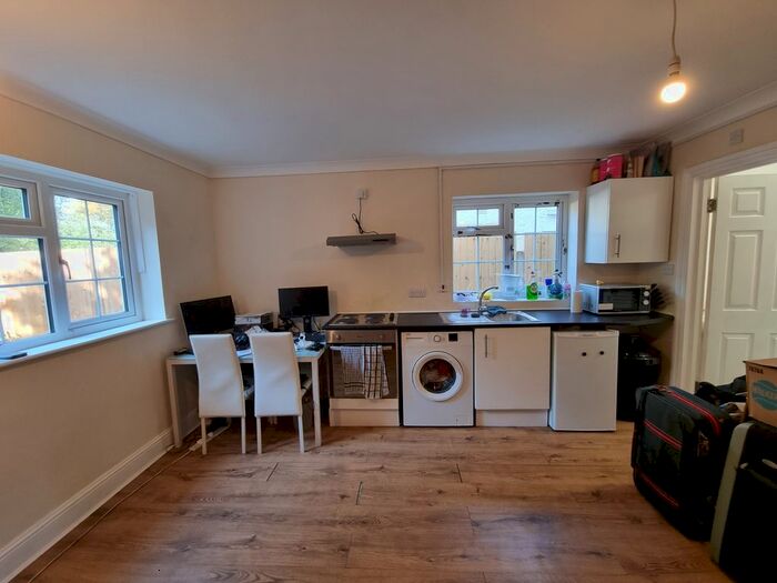 Studio To Rent In Aurelia Gardens, Thornton Heath, CR0