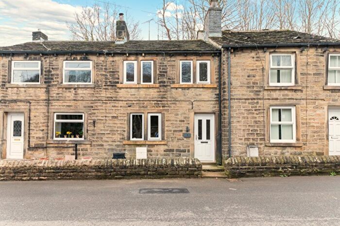 2 Bedroom Terraced House For Sale In Hepworth Road, Jackson Bridge, HD9