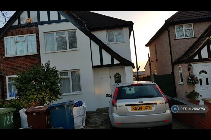 4 Bedroom Semi Detached House To Rent In Long Elmes, Harrow, HA3