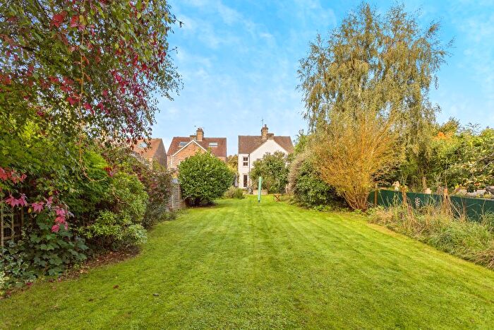 5 Bedroom Detached House For Sale In Faygate Lane, Horsham, RH12