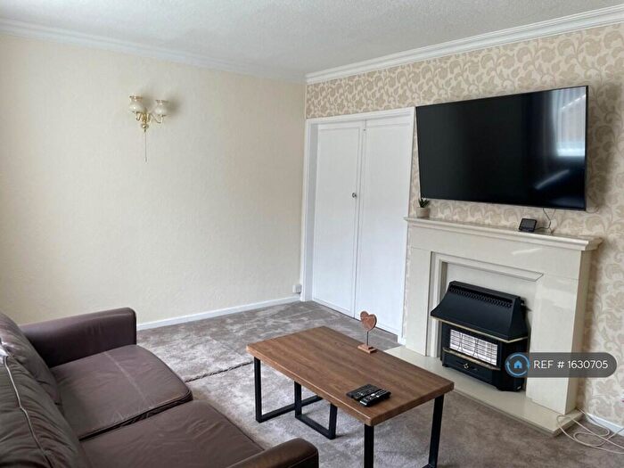 3 Bedroom Semi-Detached House To Rent In Firbeck Road, Nottingham, NG8