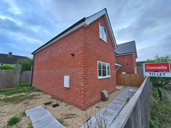 3 Bedroom House To Rent In Tylers Close, West Harnham, Salisbury, SP2