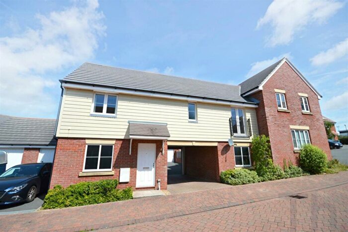 2 Bedroom Maisonette To Rent In East Cowes, Isle Of Wight, PO32