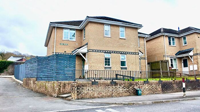 4 Bedroom Semi Detached House For Sale In High Street, Newbridge, NP11