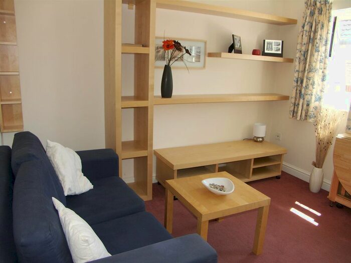 1 Bedroom Flat To Rent In Bridge Street, Thrapston, Kettering, NN14