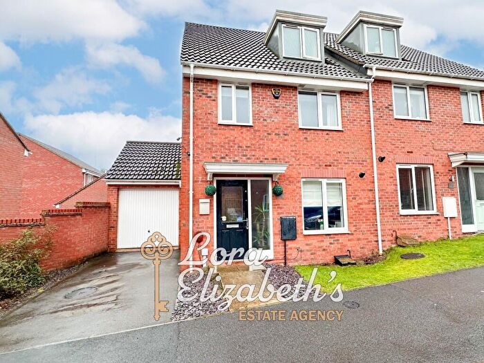 3 Bedroom Semi Detached House For Sale In Parliament Way, Clipstone, NG21