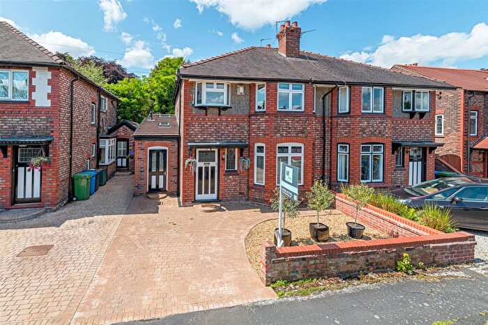 3 Bedroom Semi-Detached House For Sale In Stanley Avenue, Stockton Heath, WA4