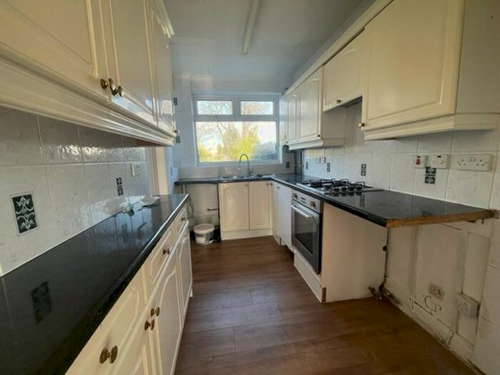 3 Bedroom Terraced House To Rent In Hillary Gardens, Stanmore, HA7