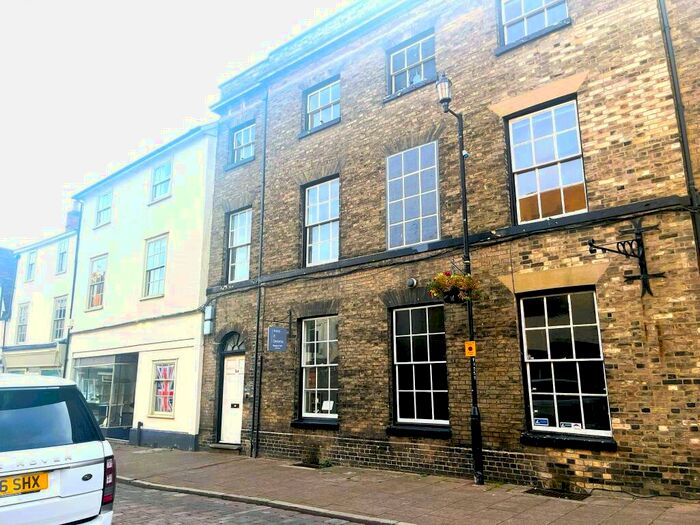 2 Bedroom Flat To Rent In Hatter Street, Bury St. Edmunds, IP33