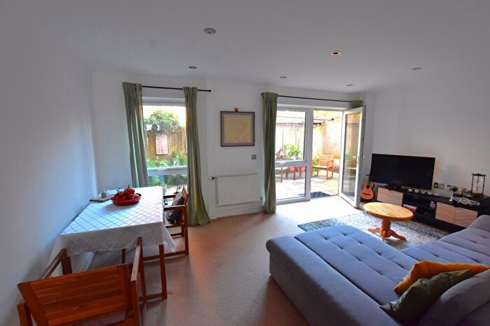 1 Bedroom Flat For Sale In Juniper Close, Harrow, HA2