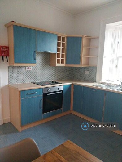 2 Bedroom Flat To Rent In Coates Gardens, Edinburgh, EH12