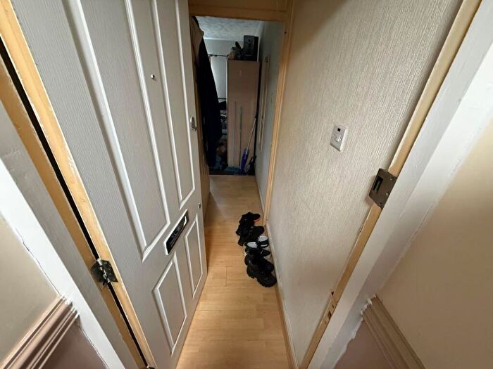 1 Bedroom Apartment For Sale In Tavistock Court, Nottingham, NG5