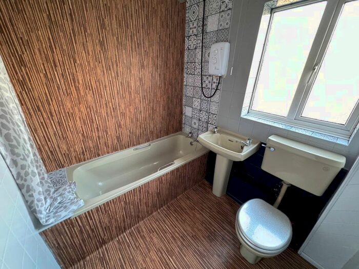 1 Bedroom Flat To Rent In Regent Court, Blyth, NE24