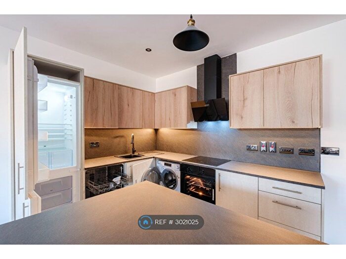 2 Bedroom Flat To Rent In Standish Court, Chorley, PR7