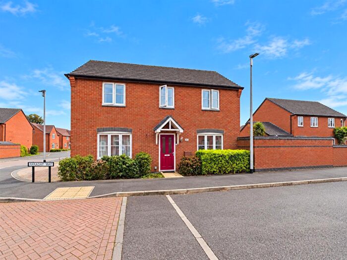 4 Bedroom Detached House For Sale In Faraday Way, Rugby, CV21