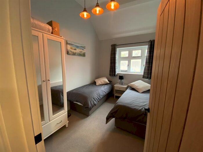 2 Bedroom Property To Rent In St Johns, Dartmouth Road, Paignton, TQ4